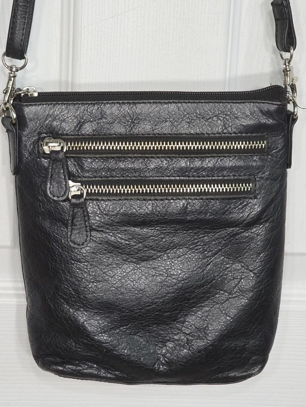 Bueno Leather Black Leather Crossbody Purse Adjustable Strap